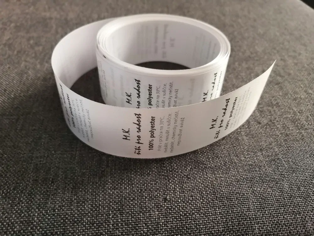 Textilní saténové etikety s Vaším logem 30x50 mm - písemný popis